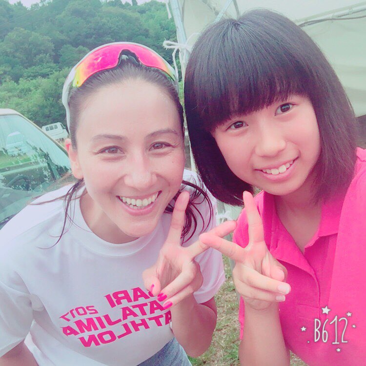 dottocom0916's tweet photo. 昨日は伯方島で開催された
トライアスロンのフェニッシュフードで出店してました^^*

約300人の選手の中に道端さんいましたw

女性の部で見事３位
流石です٩(ˊᗜˋ*)و
知り合いの島っ子が一緒に撮ってたやつも拝借w https://t.co/W8HY8vIM8V