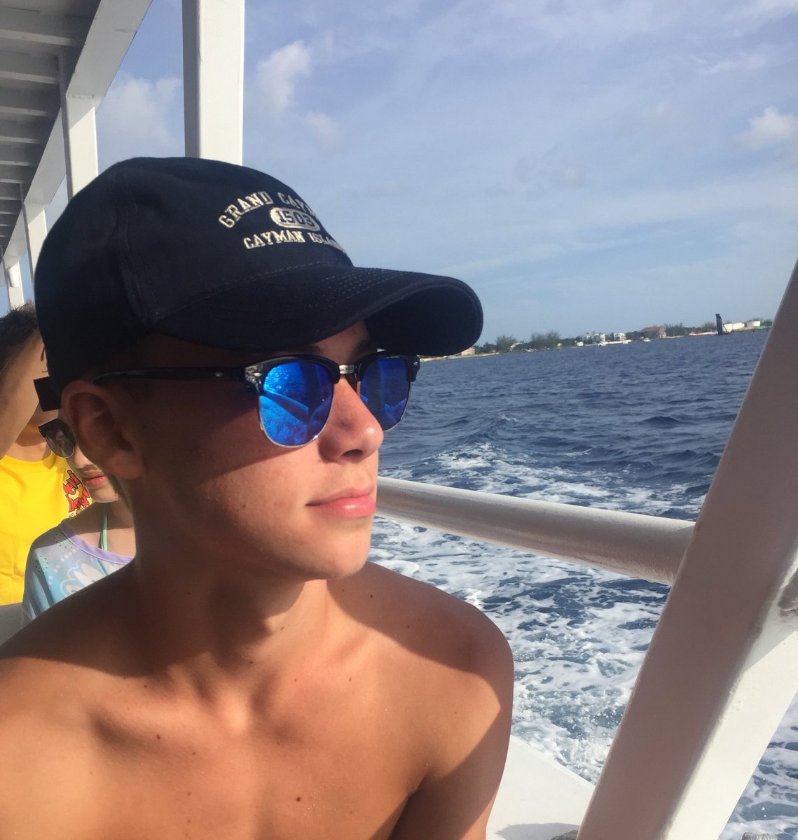 chriisbush's tweet photo. Jamaica was fun 🇯🇲 https://t.co/1mgHlb7sId