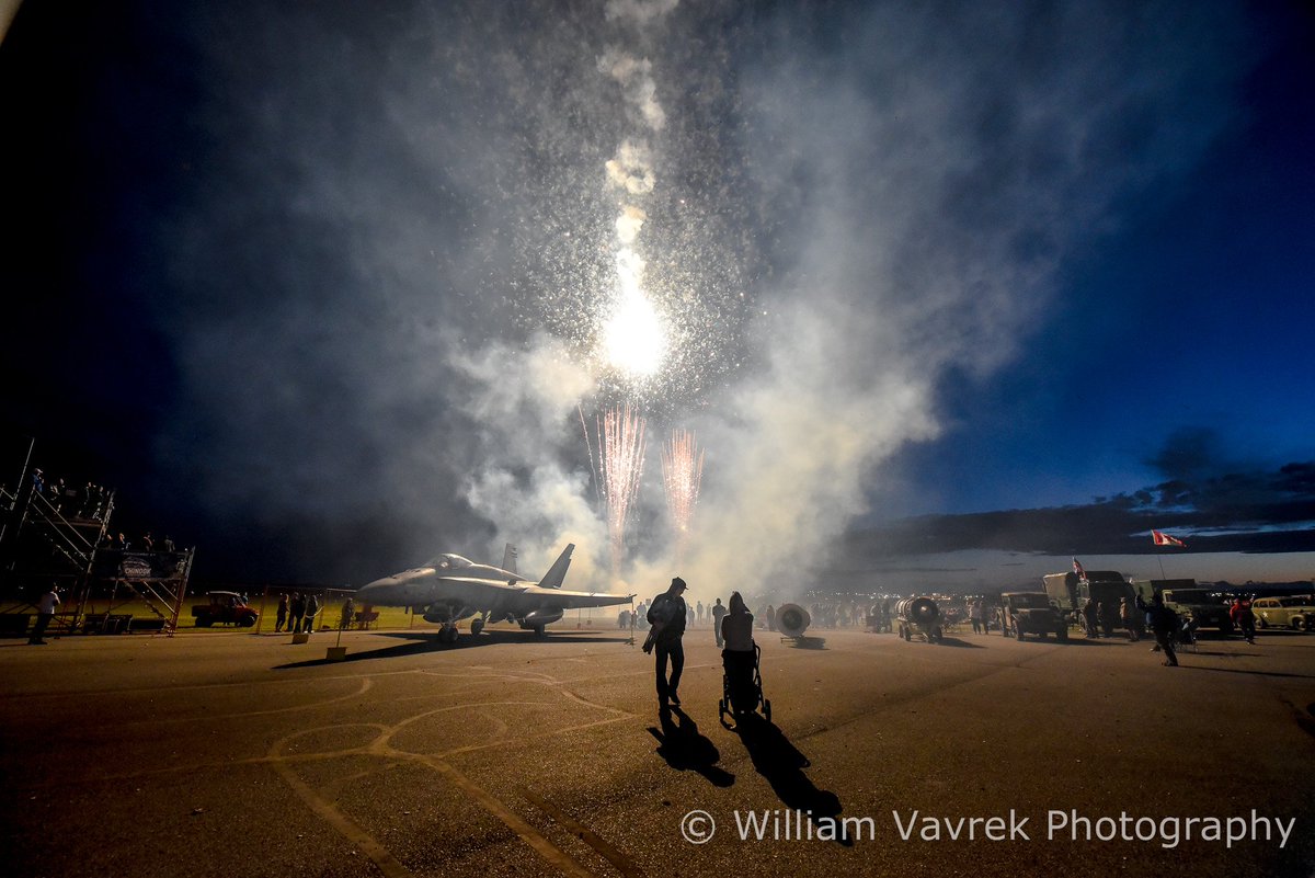 .<a href="/FSJAirShow/">Fort St John Airshow</a> Fireworks on Saturday Night!  Pretty sweet show too! #gpab #fsjairshow #yxj <a href="/fortstjohn/">City of Fort St. John</a> <a href="/YXJAirport/">YXJ Airport</a>