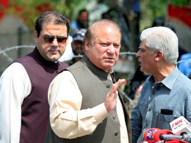 etribune's tweet photo. PM admits employment with UAE-based firm https://t.co/81EE9XB8M3 https://t.co/EQxQUiqBiI