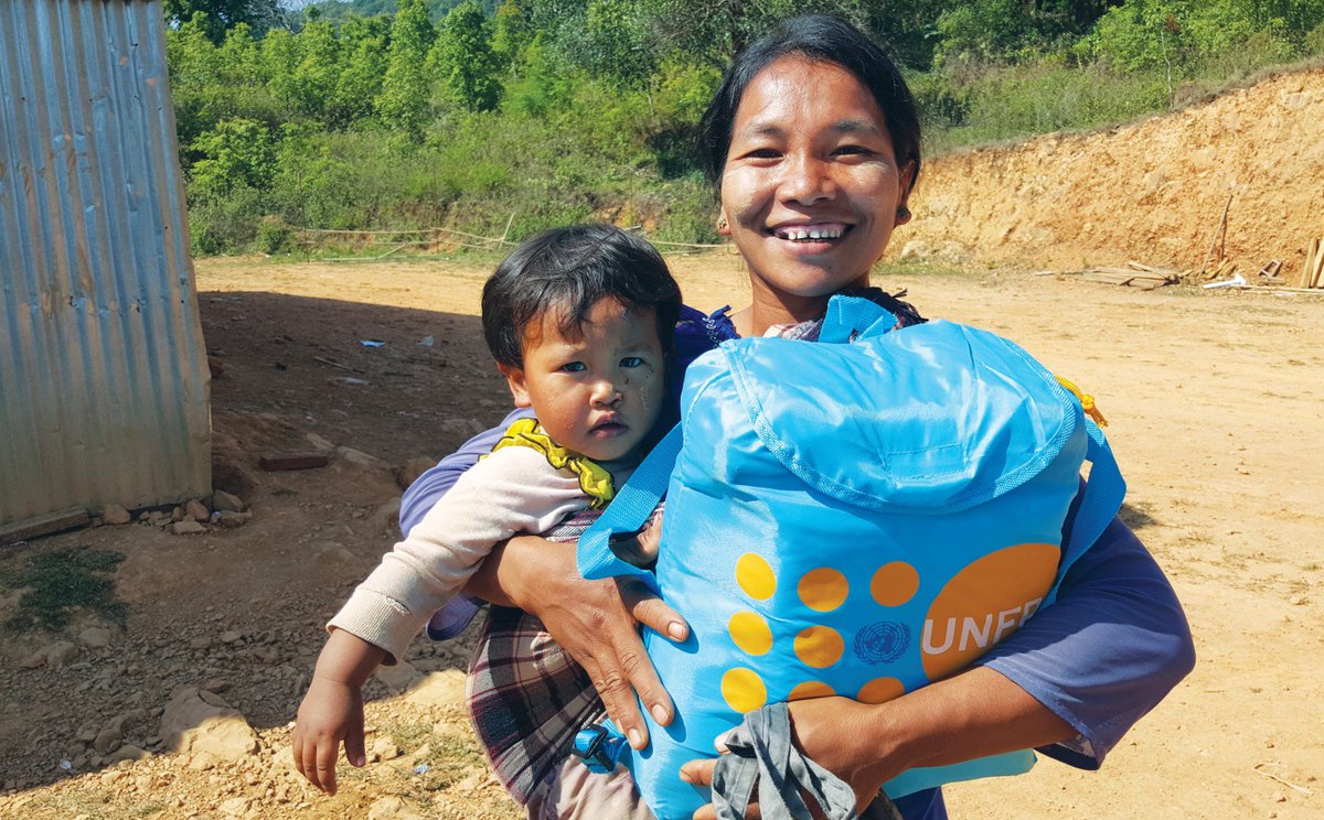 UNFPAAsiaPac's tweet photo. Saving lives and fighting for rights, hope and dignity for women, girls &amp; youth in #Myanmar! @UNFPAMMR Annual Report https://t.co/8VNisseTfE https://t.co/IxMwTr1MS4