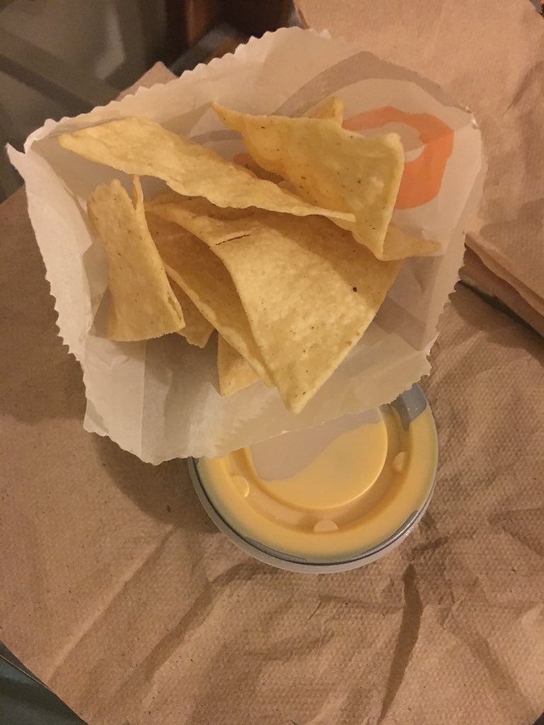 Really...that's it?! ...for $1.39 #tacobell #fail #needmorechips