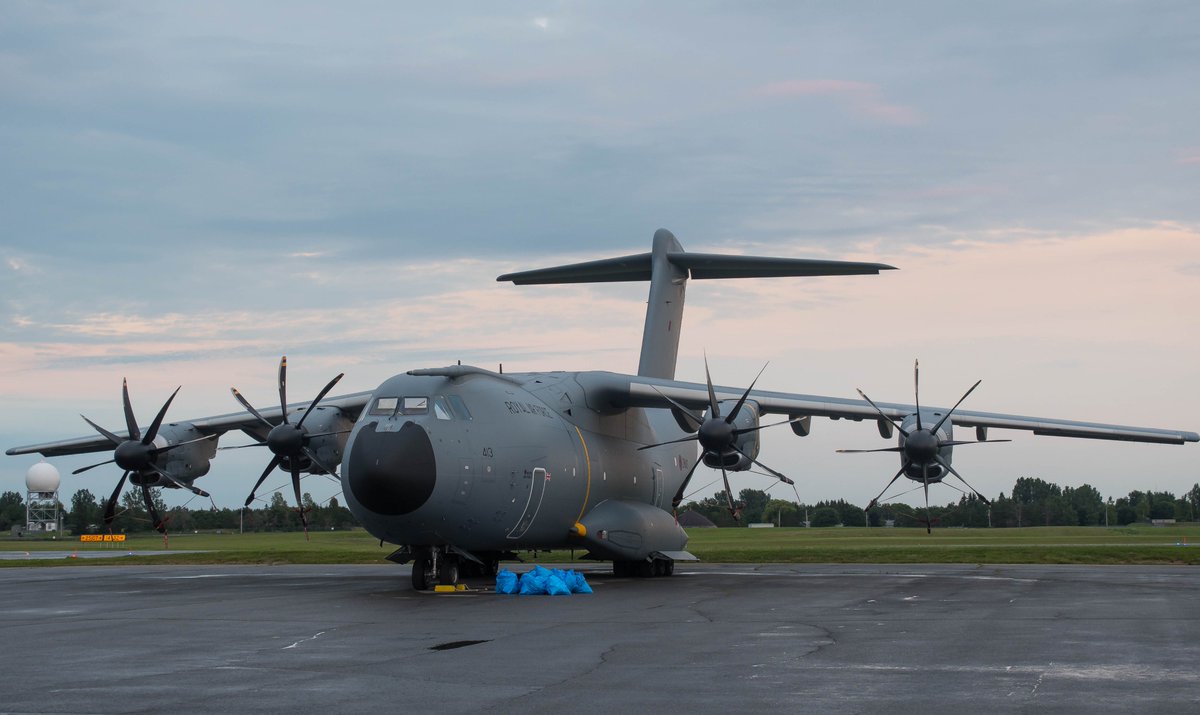 OttAviation's tweet photo. This evening at YOW, an RAF A400M #ZM413 arrived from RAF Base Brize Norton in the UK. https://t.co/Sf66ueGhd0