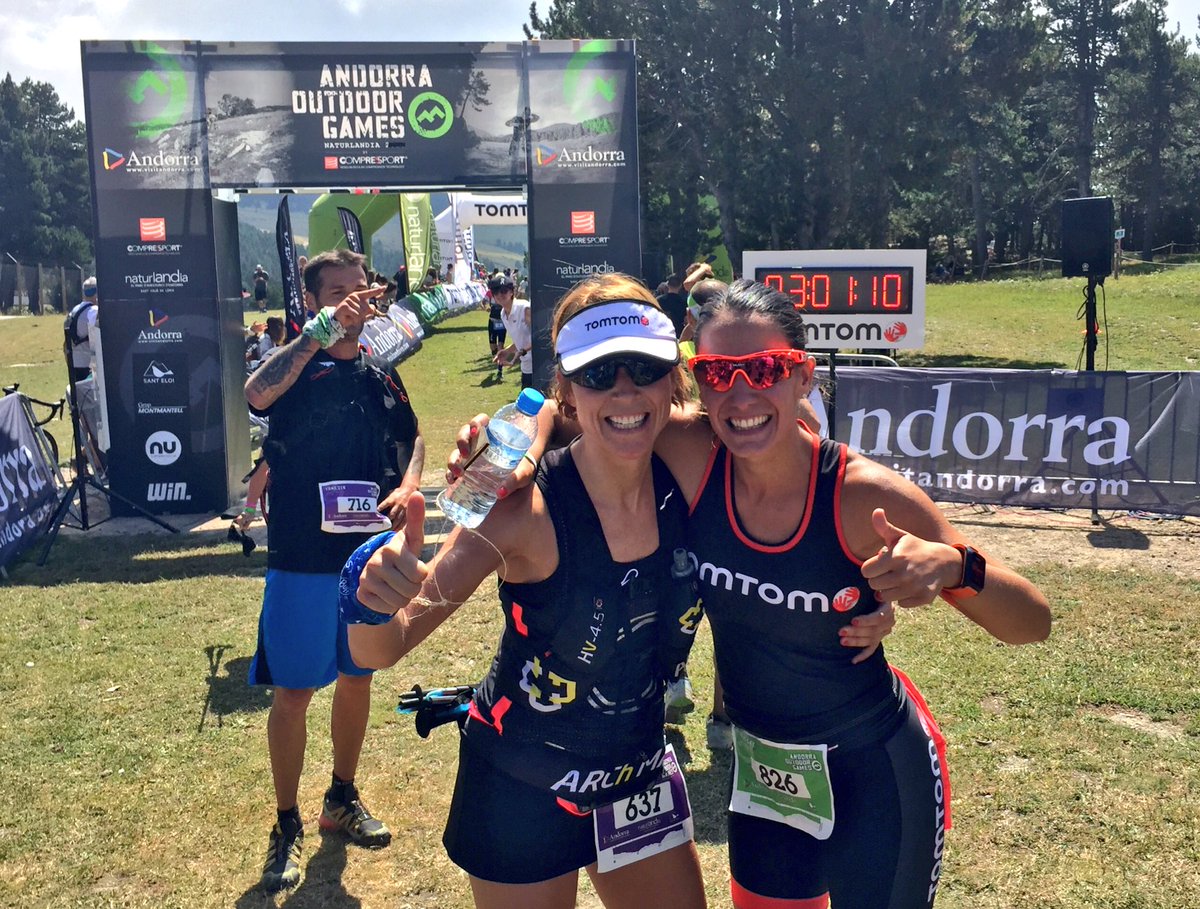 Juanan_Runners's tweet photo. Alcanzar la meta es un objetivo, pero alcanzarla sonriendo es una #ACTITUD 🙌🏼🙌🏼🙌🏼 #AOG #getgoing https://t.co/8TCS0Lm2GU