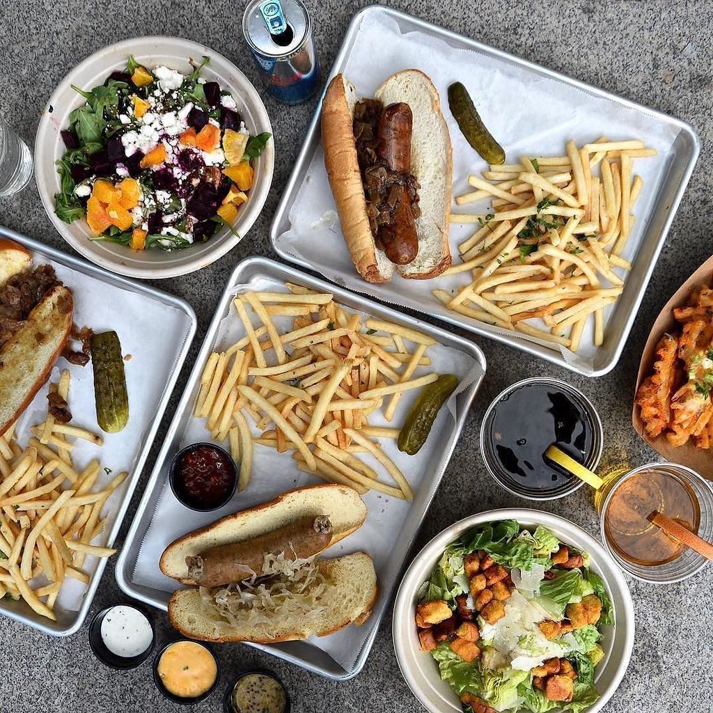 Malshanii's tweet photo. #Repost from @clintonhallny
・・・
It’s the weekend, blow off your summer diet. .
.
.
.
.
#clintonhall #2020 #love #inspo #life #f52grams #foo… https://t.co/z3qLBQlMZy