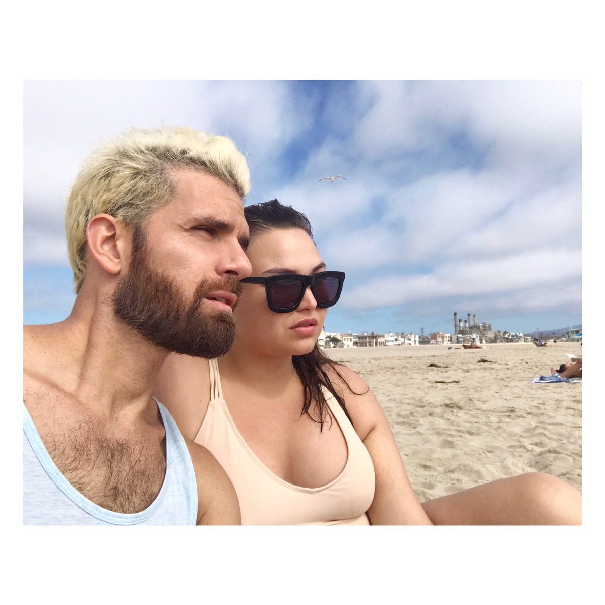 Estefania_OF's tweet photo. Hermosa beach with Varito. 🌴  @alvaronates #vagos #LA #hermosabeach #sundayfunday 🌊🥝💕 @ Hermosa… https://t.co/Fra5Qq56lq https://t.co/6N0H1TDczQ