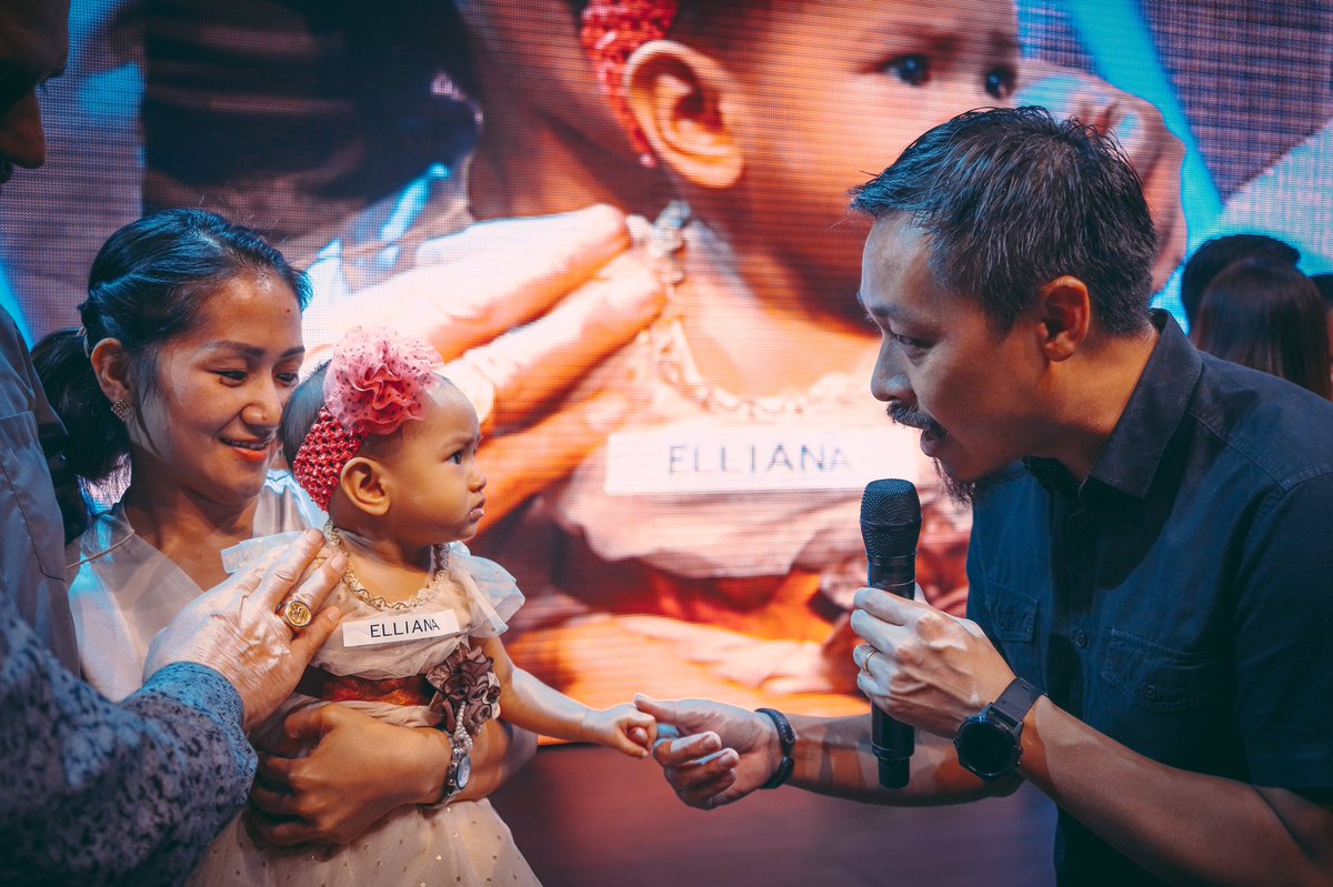 chckl's tweet photo. Tiny they may be, but in dedicating them to God, we pray that each of these little ones will grow larger than life. #chckl https://t.co/uGre7GLXnw