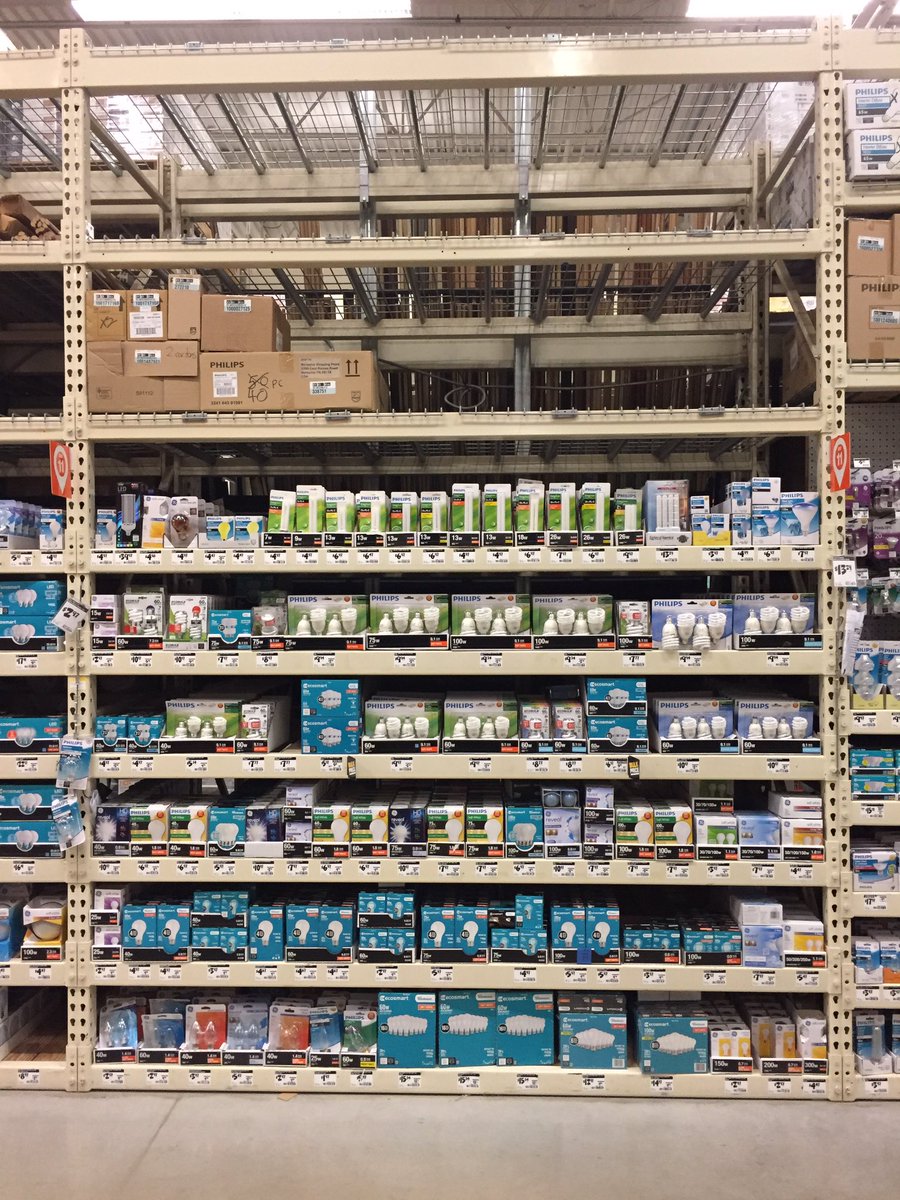 sabrinaseidel22's tweet image. Tackling and killing this #overheadorganization. #d27 #lightbulbs #8995 #dripping #d91 #gulf @lbrucewillson @mlp814