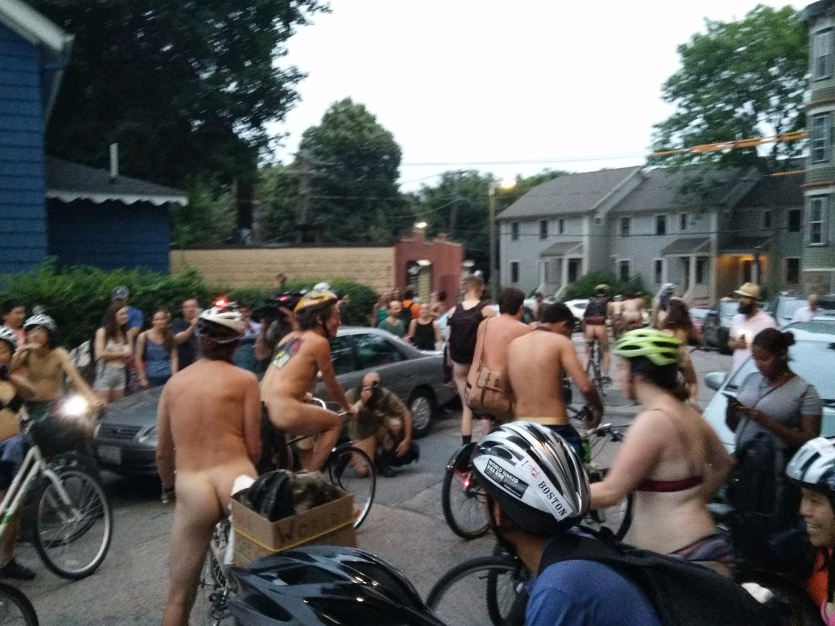 montpelier naked bike 3d porn holograms
