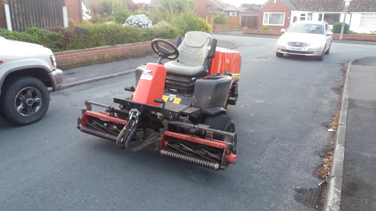 LancsRoadPolice's tweet photo. Stolen from a football club in Lostock Hall. Found in Penwortham. Suspect the offender was half cut. #Team1RPU https://t.co/vC0c8B5Cyg