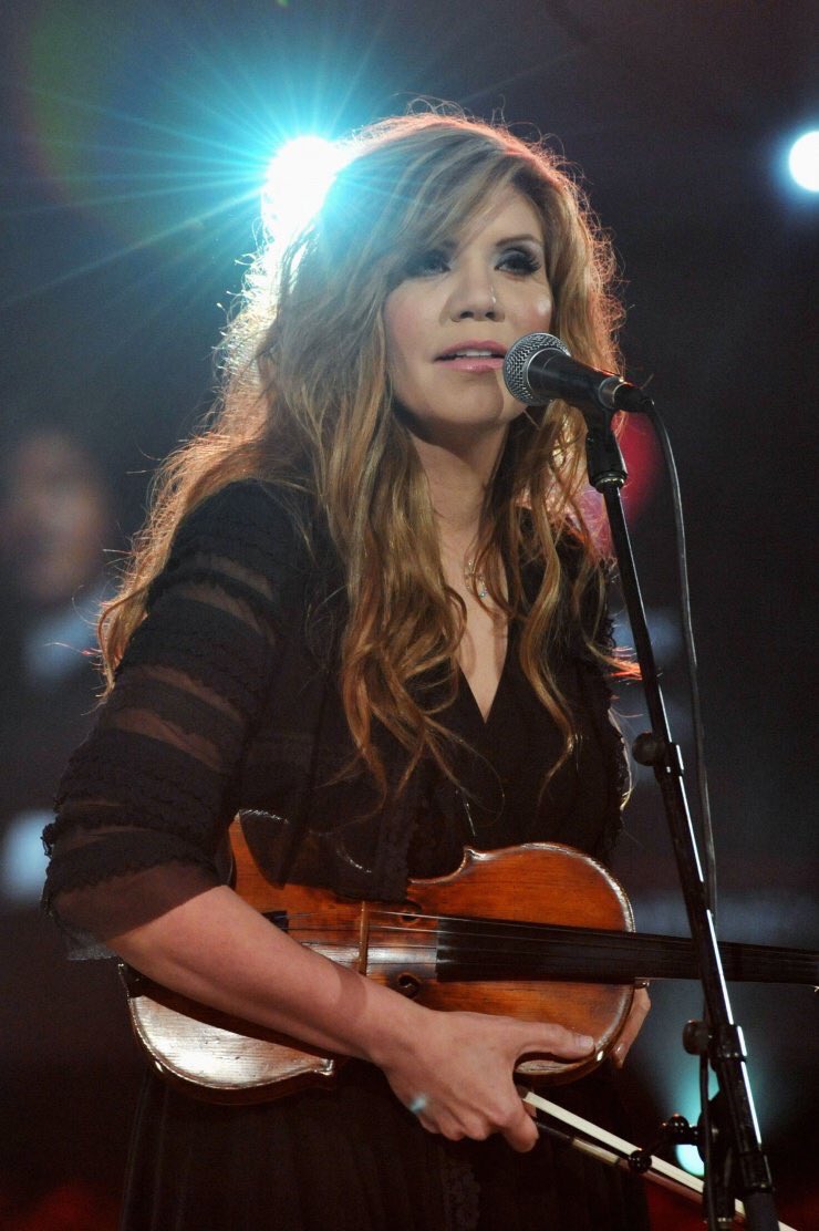 HAPPY BIRTHDAY, Alison Krauss!!! 