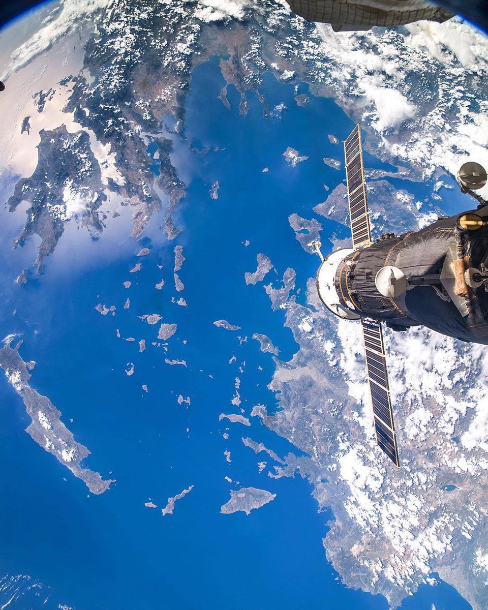 IgnazioMagnani's tweet photo. Yià sas Ελλάδα!

The @Space_Station is visible
to the naked💥eye at 21:57 🕙
everywhere in 🇬🇷
 .
 .
🌍@tsapanidou @NChatzinikolaou @SteliosKoul https://t.co/BoFCslsYiO