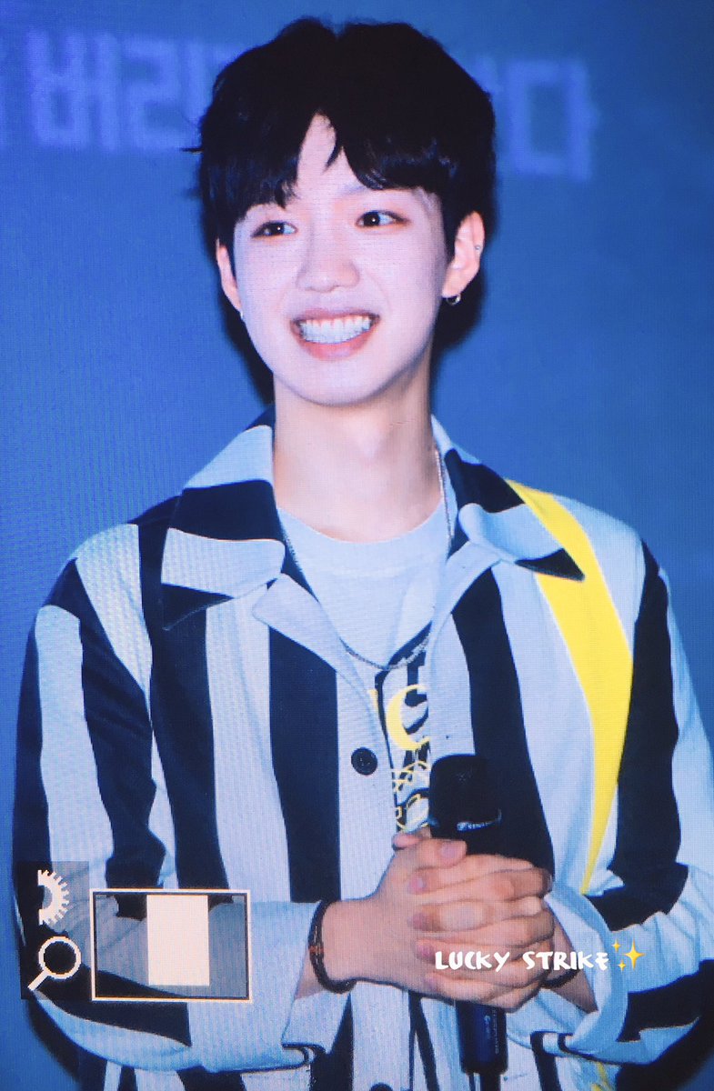 luckystrike_ym's tweet photo. 170724 덩케르크 시사회 #임영민 @bnmboysofficial 
아니 영민,,,, 이렇게나 귀여워도 되는거냐고ㅠ 😭😭😭😭 https://t.co/0uKh5j22OL