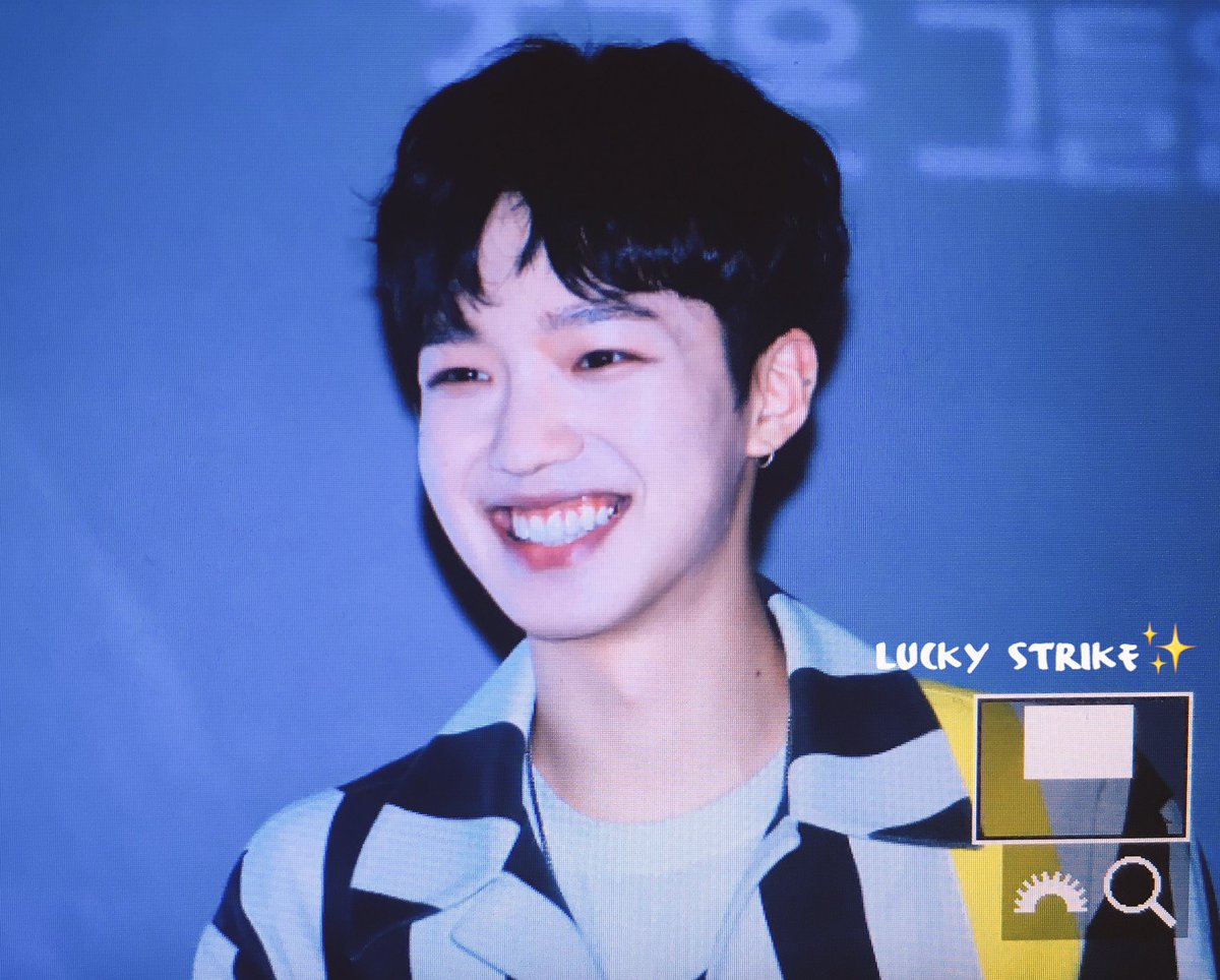 luckystrike_ym's tweet photo. 170724 덩케르크 시사회 #임영민 @bnmboysofficial 
넘나 폭주해서 죄송ㅇ합니다,,, 영민 넘 귀여워서 멈출수가 없어요 따흐흑 https://t.co/hxhgGwAnWP