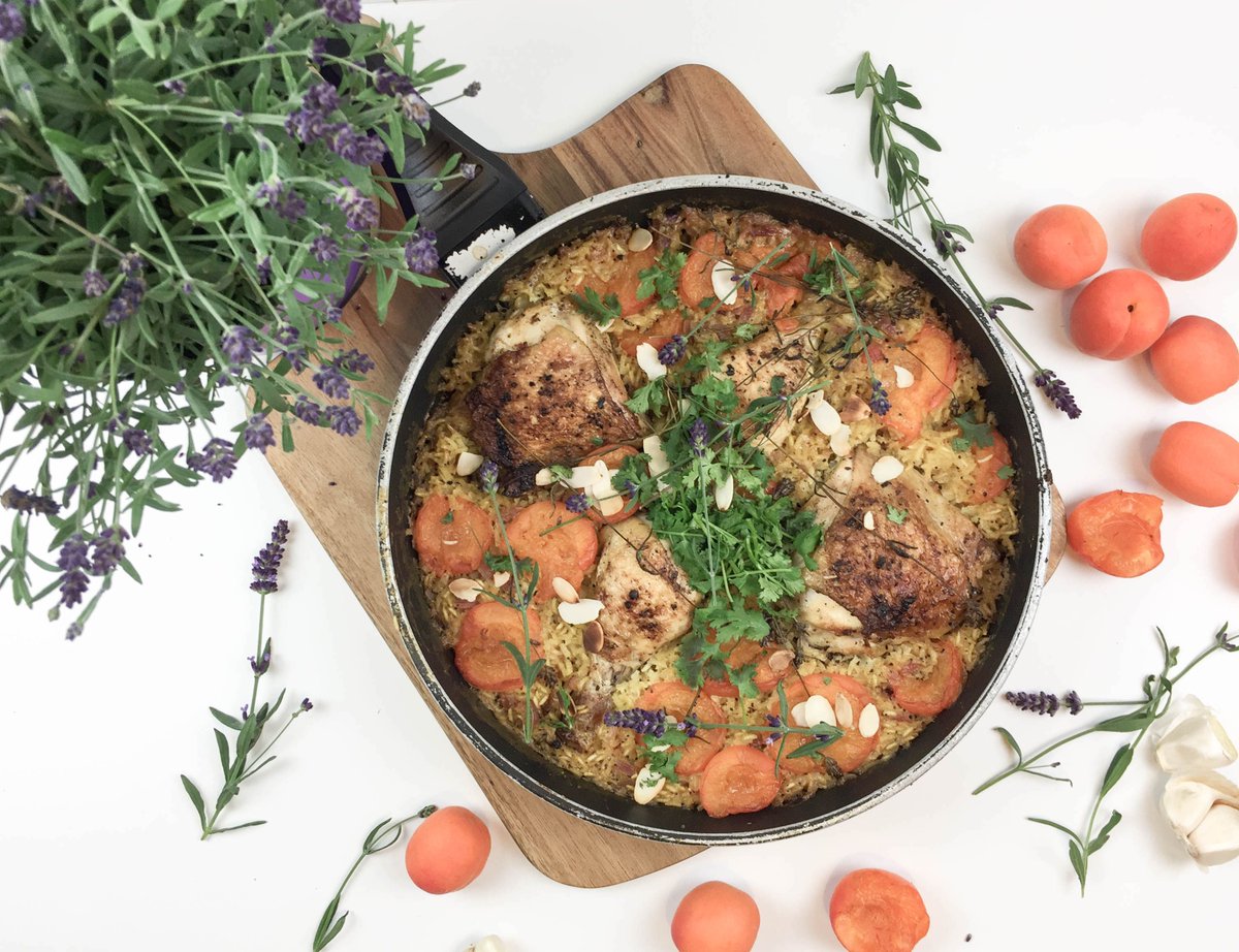 One. Pot. Lavendel. Marillen. Hendl. Kokos. Limetten. Heute am Blog! buff.ly/2uqjgM6