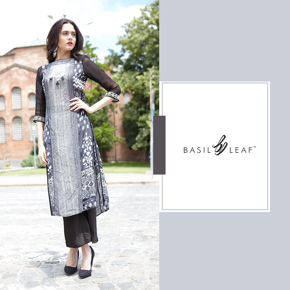 leaf_basil's tweet photo. Classic monochrome kurti for a comfortable day ahead. #BasilLeaf https://t.co/kdG0yNqTEj