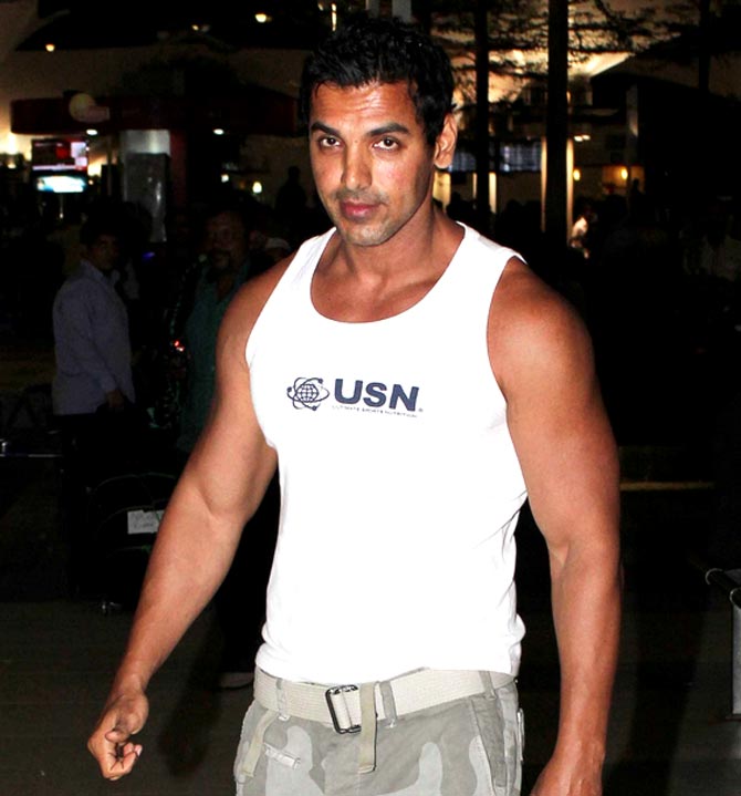 Selfyee_'s tweet photo. John Abraham: 'Parmanu' is based on true story
@JohnAbrahamCLUB #JohnAbraham @Selfyee_ #selfyee https://t.co/myxbBJCVvn https://t.co/7VJvsNvtUJ