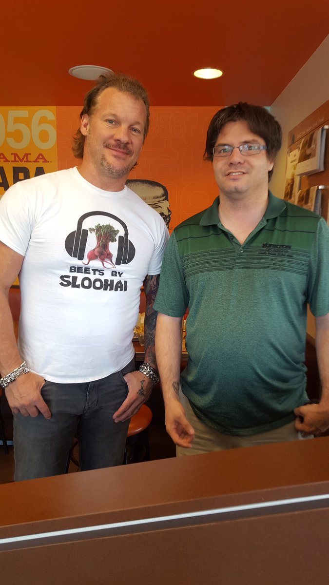 MikeEason9's tweet photo. @IAmJericho  sorry for bothering you but thanks for the pic #a&amp;w #Yorkton #bigfan https://t.co/KBAoF3GWHj