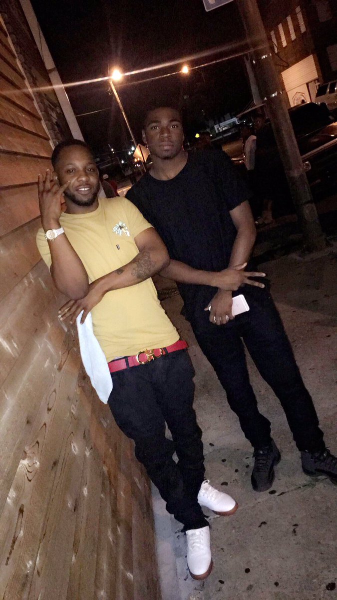 PoppaPetee's tweet photo. When the pressure hit, Ik he gone ride π₯π― #BtMadeβοΈπ€π½ https://t.co/wrRsSxKzKY