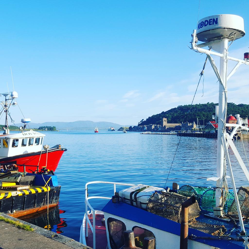AndySpink1's tweet photo. Heading to #mull #www. https://t.co/M5VjW8vGjN #youngcarers #youngpeople #scotlandoutside #oban #rosesproject #www.hebrideanpursuits.co.uk https://t.co/L9uPaiIwD9