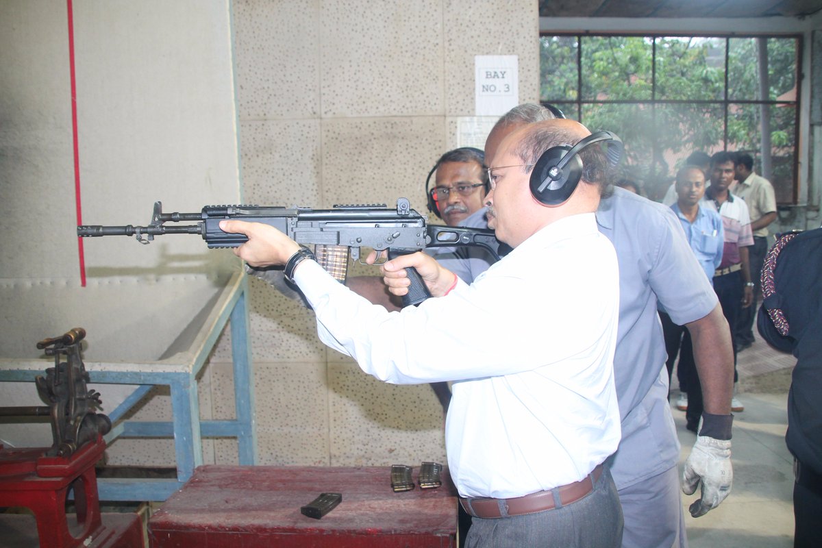 @Akgupta13602623 Shri A K Gupta, Secy / DP test fires  Assault Rifle 7.62 x 51 mm at Rifle Factory Ishapore during his visit on 22 July 2017