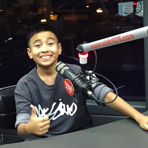 Hope you're still tuned in. I'm on the roadshow of WISH 107.5. 😜 still have a couple of songs for you all. 👍🏼👍🏼👍🏼👍🏼👍🏼👍🏼👍🏼 #ootd  #wearmossim