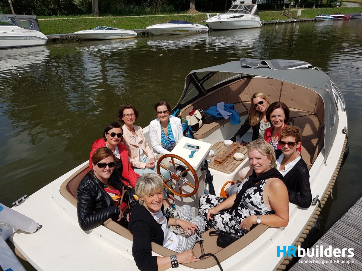 HRTalents_BE's tweet photo. Souvenir from last week: Ladies #HR Boat Trip! #Vandemoortele @Deloitte @Leonidas @AbbottGlobal @Wolters_Kluwer #Capespan @ricoheurope #ADMB https://t.co/OinrQZopuq