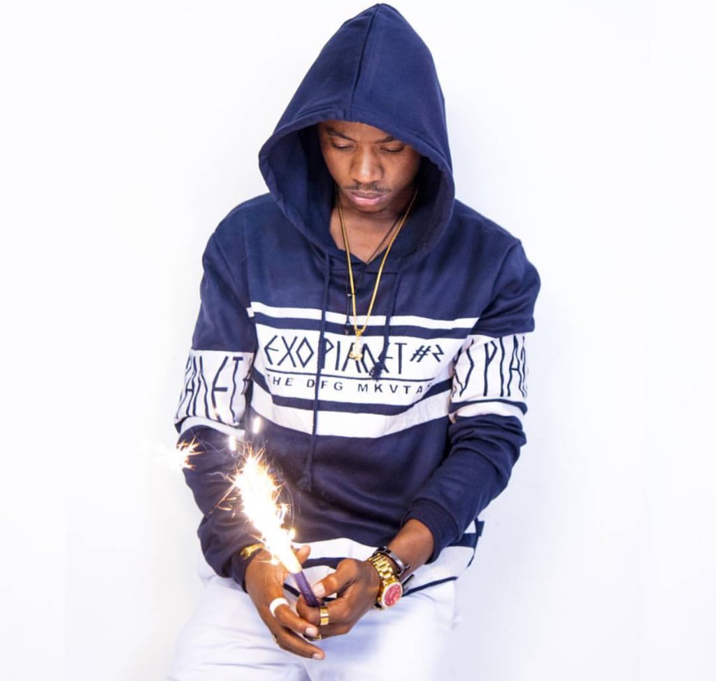 CloudsMediaLive's tweet photo. On #XxlCloudsFm Ngoma za Town #Mfuasi @TimbuloT Big UpYourself Monday @BDozen @KenTheRemedy @mamibabie mixing by @dvjd_ommy https://t.co/culMD34Gla