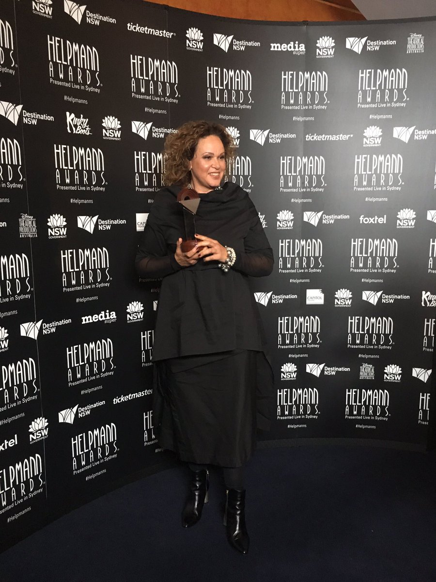 HelpmannAwards's tweet photo. Congrats Leah! #Helpmanns https://t.co/AZHl1vfqfc