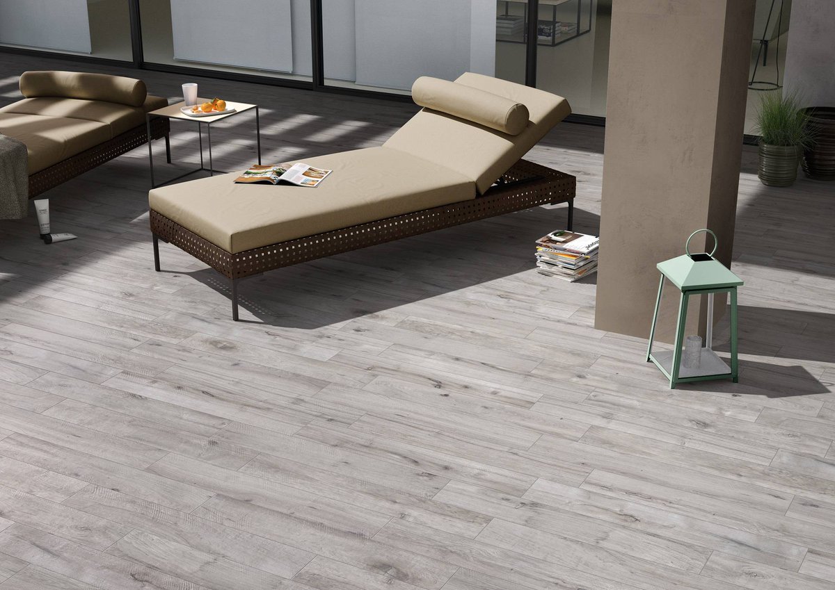 NassauTile's tweet image. We are bringing you even more variety with #woodlooks and showing some ❤ to grays! #porcelaintile #graydesign