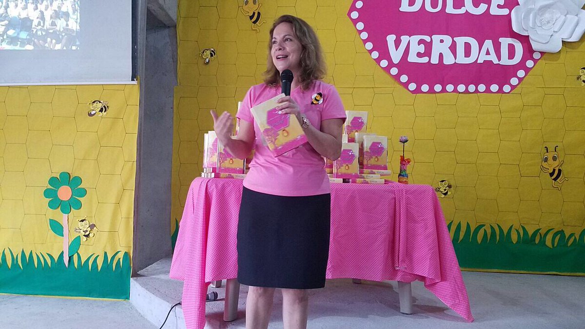jeffermen35's tweet photo. #Ladulceverdad Lanzamiento del #proyectoMiel en #stodomingoEC @adventistasEC @AdventistasMEN @prgiovanny @sylvia_polo @SaitoSamuel https://t.co/cS9Nr4L2oB