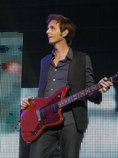 aha_com's tweet image. From the archives - a-ha in Halle, Germany / 24 July 2010 / Photo: Beatchy #endingonahighnote #aha