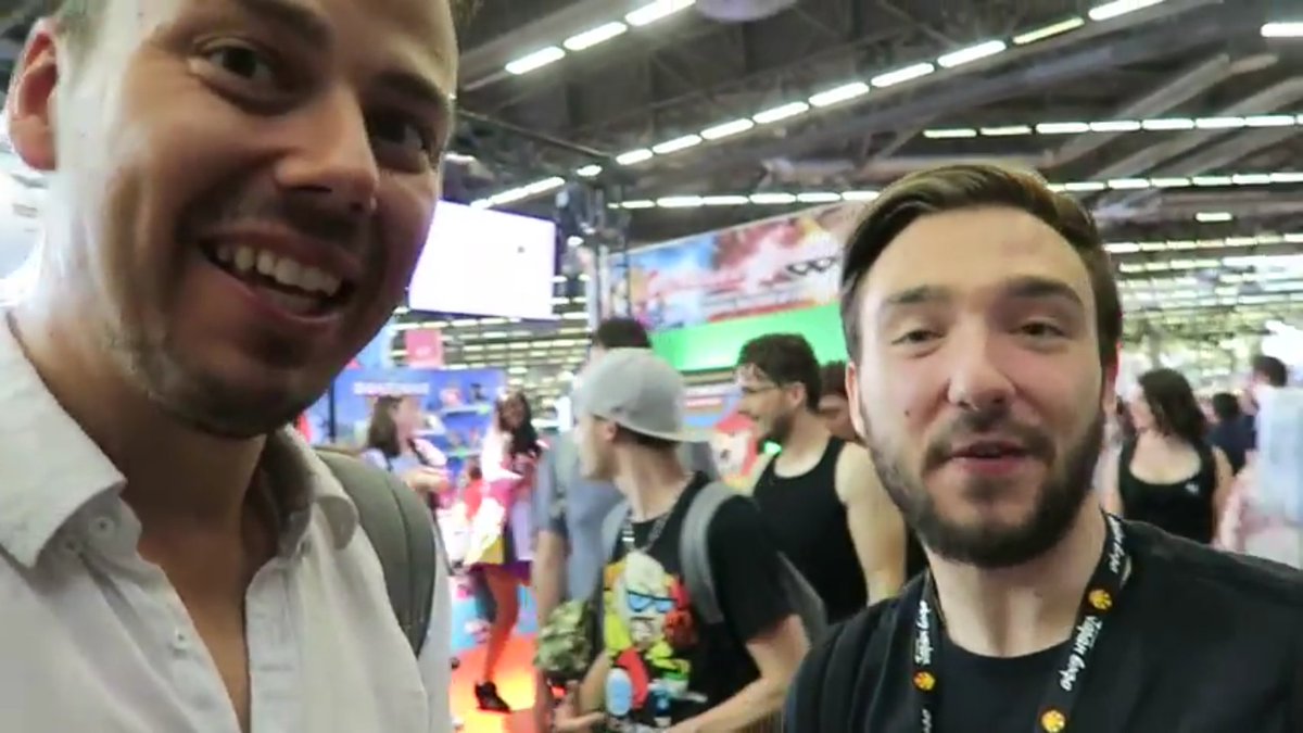 SANDWICHBRAS's tweet photo. Friaosn : salutt
David : heyyy https://t.co/oU4Pr3XTca