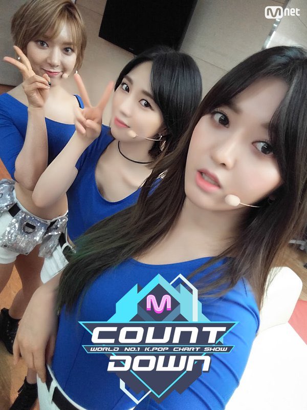 O Xrhsths Ryota Jiminelvis A K Sto Twitter チョア ミナ チャンミ 暑かった去年の夏もaoaのたくさんの魅力に助けられていたような そんな気がします Goodluckの青の衣装はクールな印象を与えて爽やかさを演出してくれてましたね 美しく可愛い3人のライフ