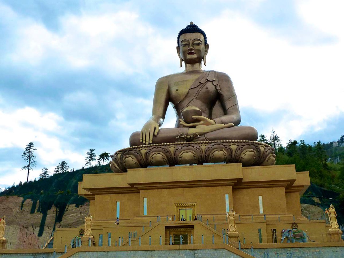 Gather_World's tweet photo. Bhutan has been named the happiest country in the world 😁 What a dream destination 🇧🇹 #gather #travel #happy 

https://t.co/MazoZNzKPa https://t.co/cCn0NRkzxk