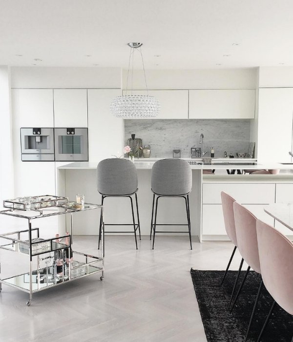 sa_decor's tweet photo. #SchmidtKitchens have a kitchen for any style and design. Take a look:
https://t.co/Rrifw7atRd
#kitchens https://t.co/xja9md94Hc