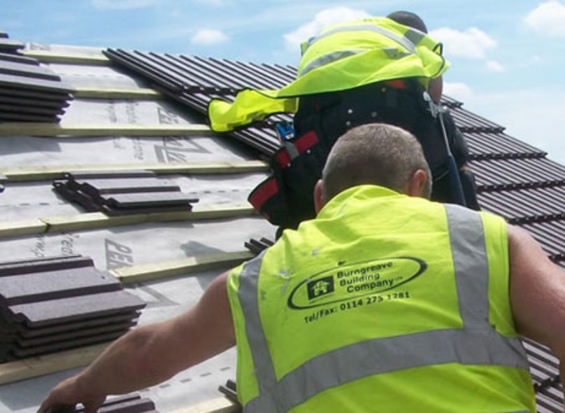 We have a skilled team of roofers to help you get your house back in shape this summer. ow.ly/P4e830dKMwH
