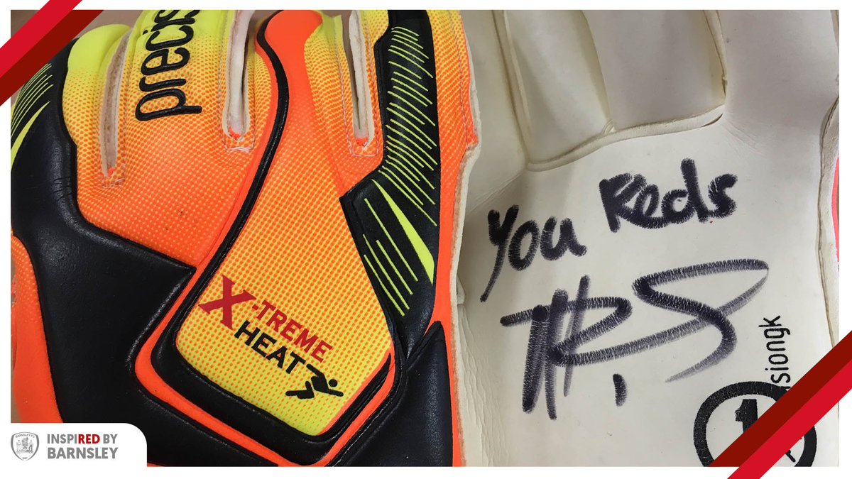 BarnsleyFC's tweet photo. #GIVEAWAY | Want to win @ADavies40's signed gloves following his Man of the Match award? Simply retweet this post to be in with a chance! https://t.co/vHU2epNutk