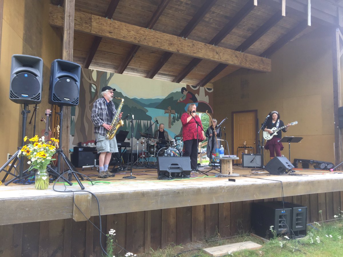 BellaCoolaMusic's tweet photo. #BellaCoolamusicfestival and local Bands unite after musicfestival cancelled raise over 5000$ towards aid and supplies for the #bcwildfires https://t.co/GSzdc9NEMK