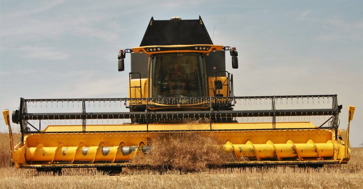 victorthevole's tweet photo. #farmsafetyweek Don't spend too long trying to get the perfect #photo :) #harvest #sufffolk @Natures_Voice @visitsuffolk https://t.co/4eCkwXWhcj