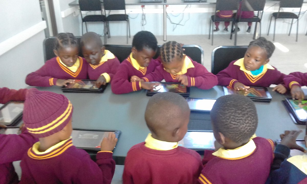 Rosemasilela5's tweet photo. Is back to work! #OpenLearning @HuntDLC1 gradeR kids @Rosemasilela5 @GwfOnline @milase_kulani @MokoenaMemory @b12mashaba @DoylanceVusi https://t.co/SZG53hVD7b