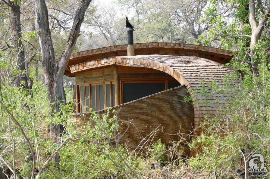 africaInscribed's tweet photo. Sandibe, an @andbeyondtravel camp in the Delta, Botswana has delightful, and very comfortable raised cabins (with AC) facing a lagoon https://t.co/5WxIEzuQEV