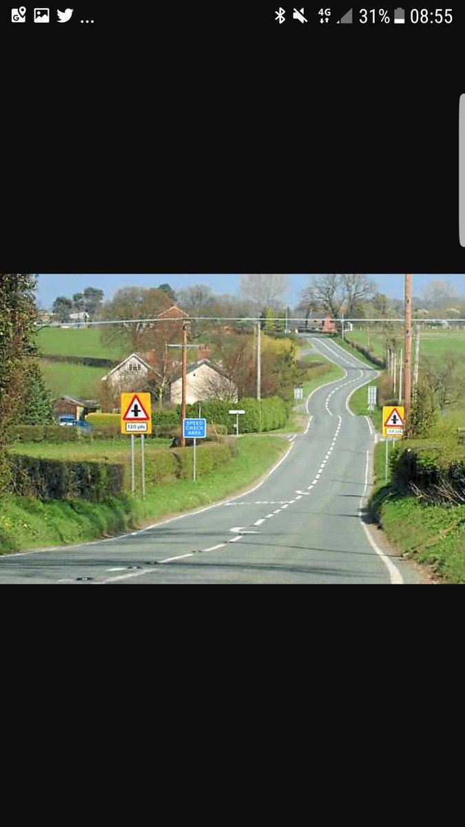 BoultonsEA's tweet photo. Roads seem quieter this morning! Let us know if you want us to come out to see your house! #boultons #pontefract #huddersfield https://t.co/L1Rk6JSBiC