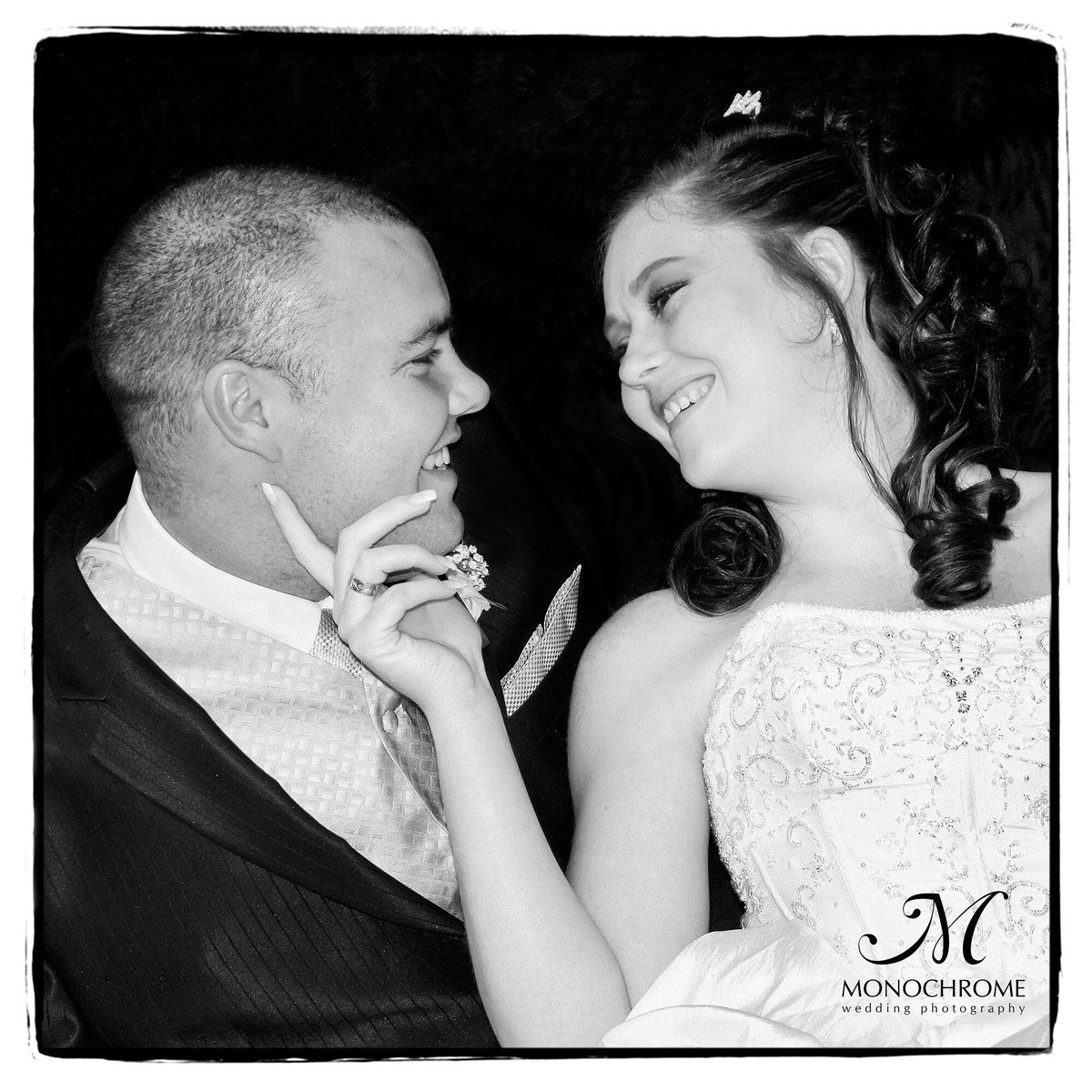 WeddingsZA's tweet photo. Husband &amp; Wife Team who love to shoot in monochrome.
#WeddingPhotography #Wedding #BlackAndWhite #MonochromeWeddings #WeddingsZA https://t.co/FdDM7BQLC8