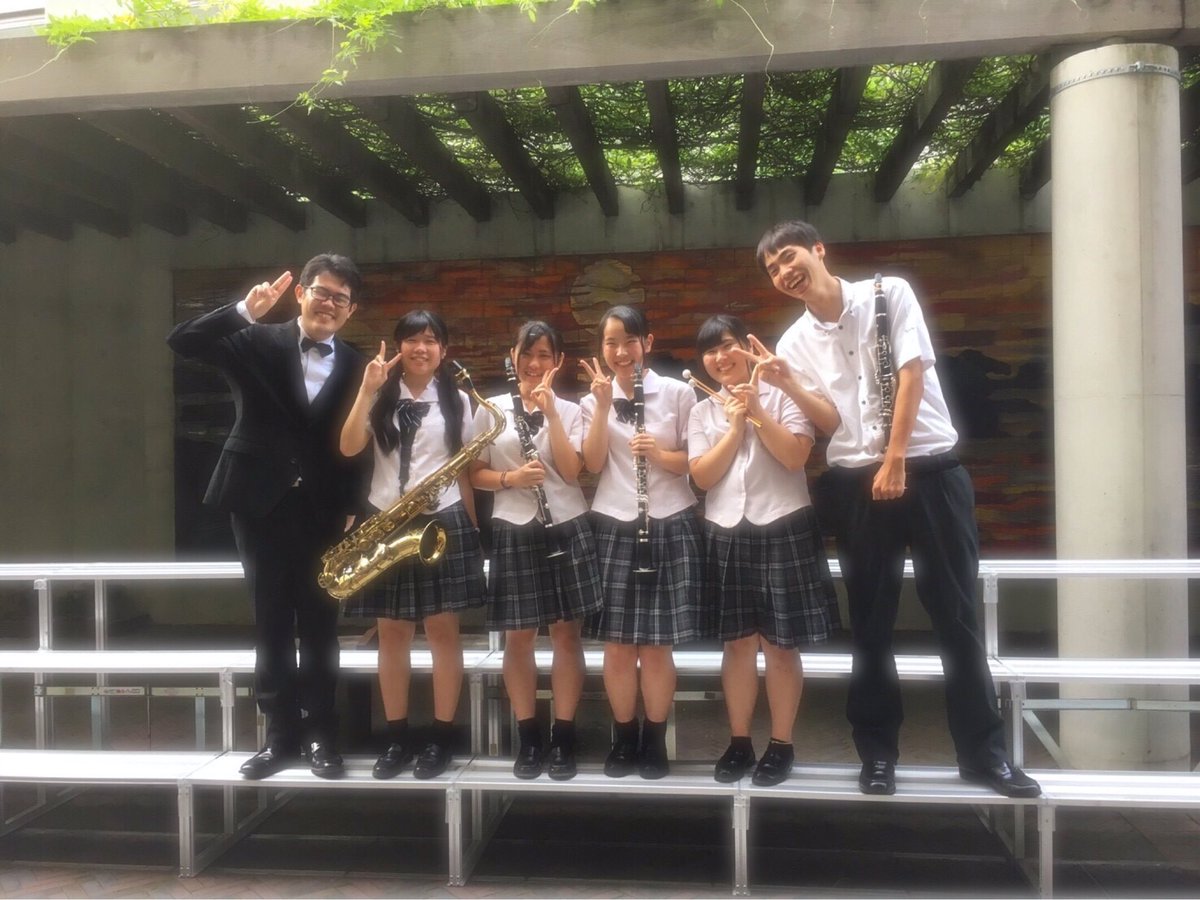 manami199913's tweet photo. 昨日で最後のコンクールが終わりました。
金賞取りたかったな…😢
でも1番楽しめたコンクールでした！
今まできついこととかたくさんあったけどここまで続けてきて
本当によかった！！
支えてくれたたくさんの人に
感謝したいです✨
瓊浦吹奏楽部でよかった💗
瓊浦吹奏楽部大好きです💓 https://t.co/SprYv57wP0