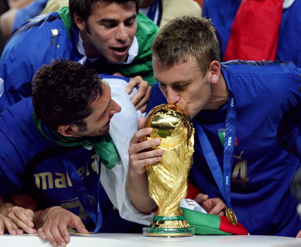 Buon compleanno/Happy Birthday, Daniele De Rossi!   