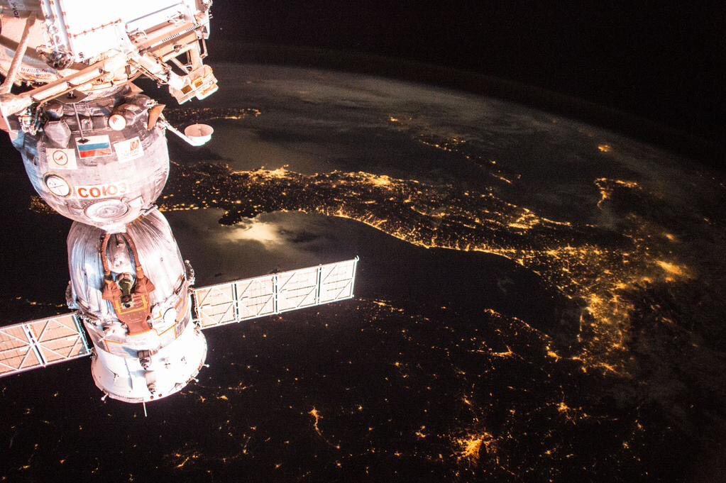 IgnazioMagnani's tweet photo. Slovenia! 🇸🇮
The @Space_Station is visible
to the naked💥eye at 22:33 🕥
 .
 .
🌍@Delo @nmusar @PetraSlanic @DC43 @KatarinaJenko @pengovsky https://t.co/rk0y24b3Cb