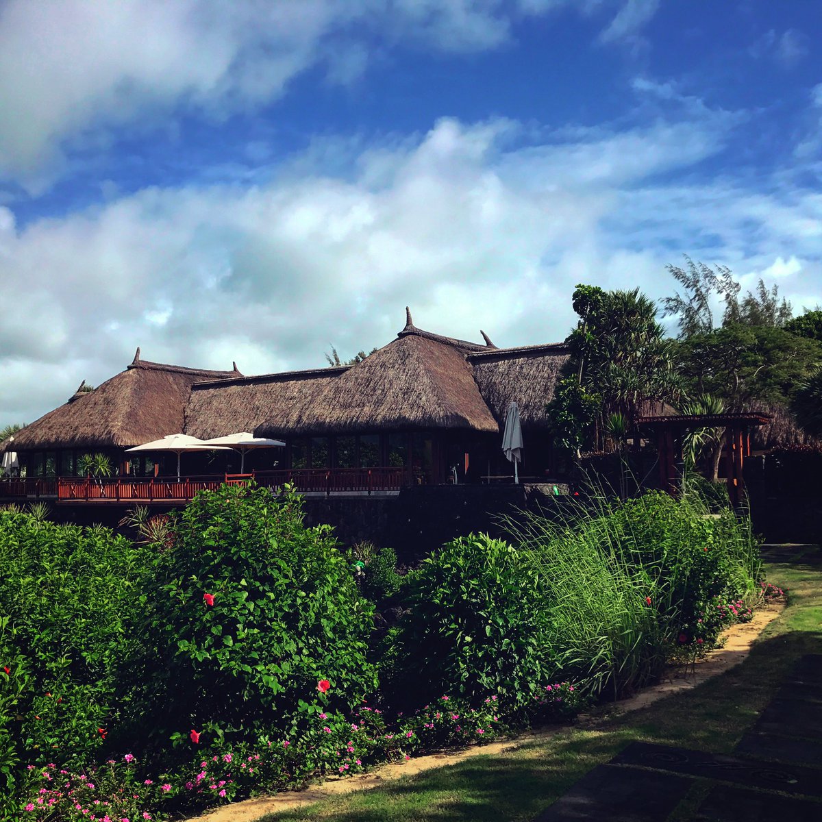 MauritiusRehab's tweet photo. Klubbhuset på Ile aux Cerfs. #sinnesro #sport #mauritius #glädje #rehab #drogfritt https://t.co/dQb8uz73oi