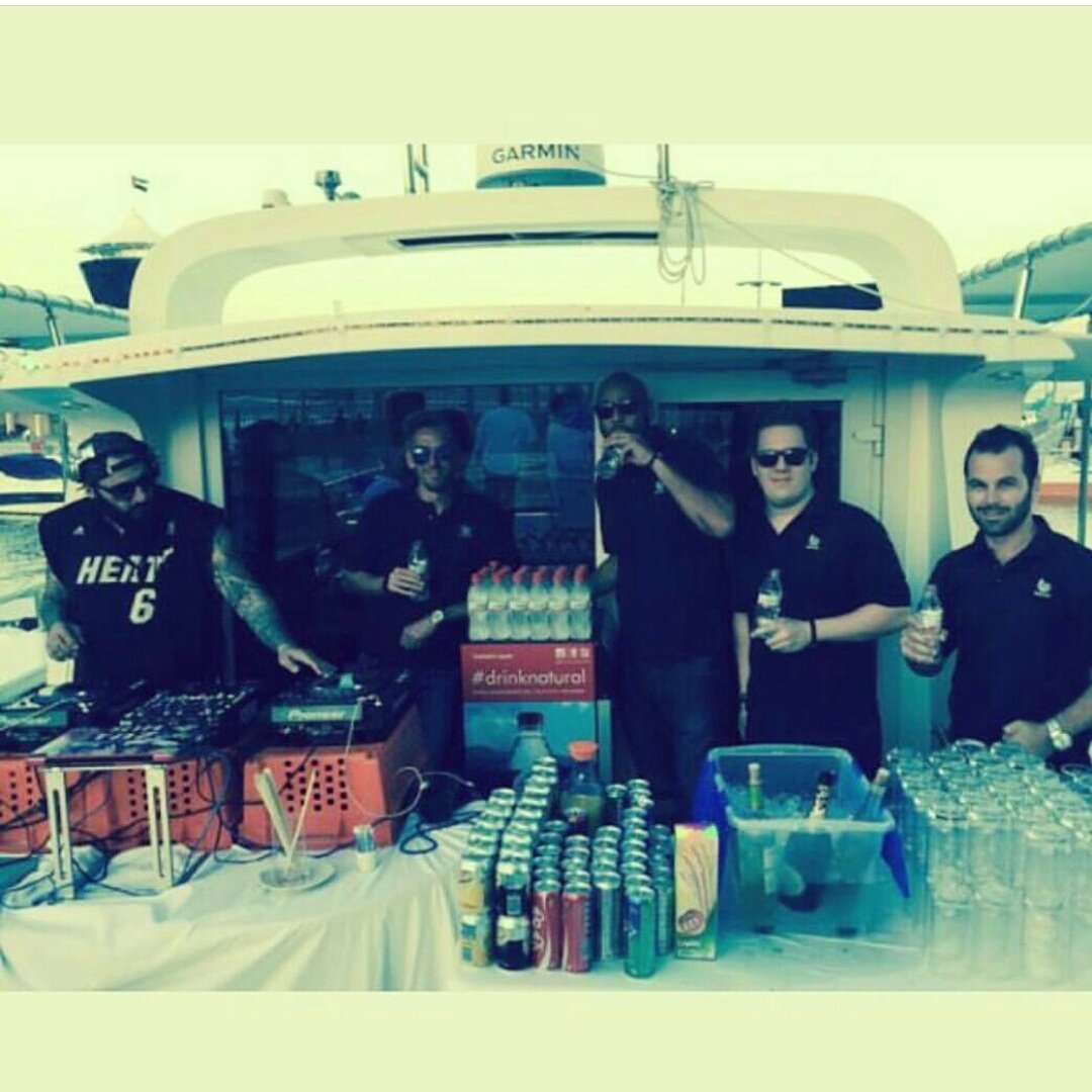 LanjaronArabia's tweet photo. @lanjaronarabia loves @f1 #funwithlanjaron #drinknatural November2015 For orders, please call or whatsapp Fatema 050-9210655 https://t.co/MzohUTEIC9