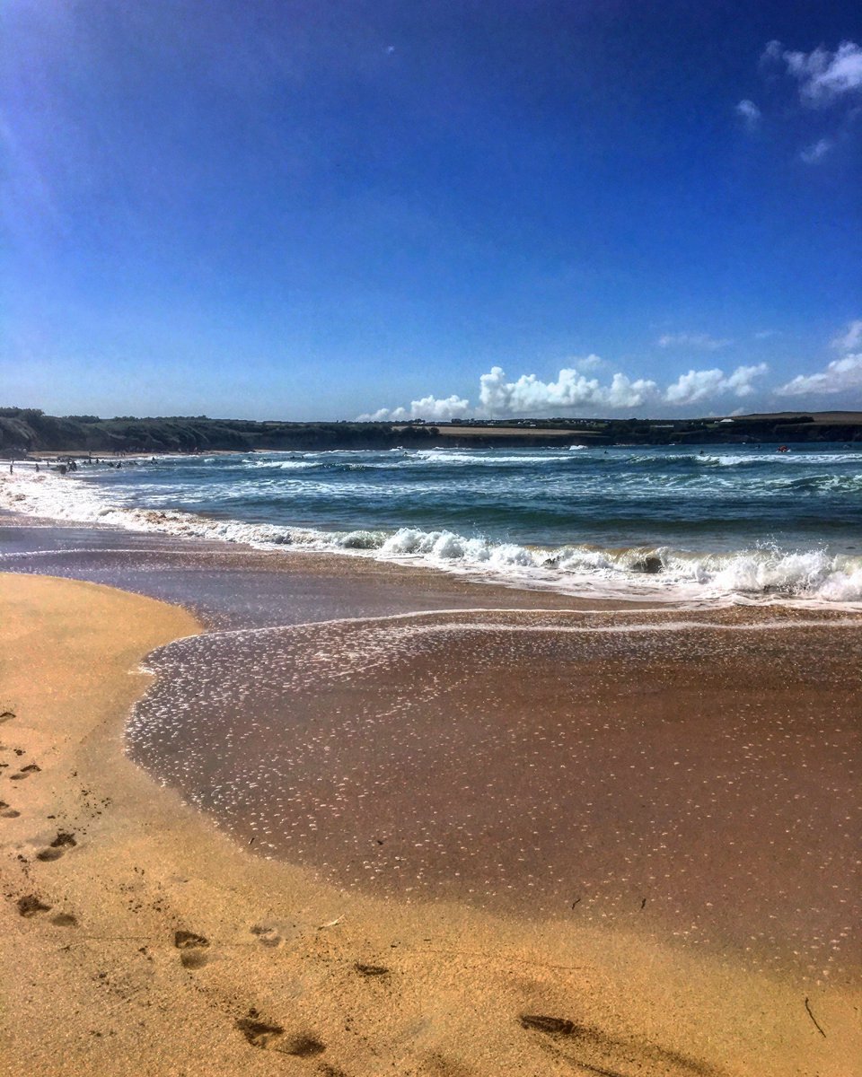 Valley_Resorts's tweet photo. The sun is back out in full force and its just in time for the Summer holidays :) #beach #sun #summer #cornwall #lovelycornwall #harlyn #sea https://t.co/KcDZ7o5ZGQ